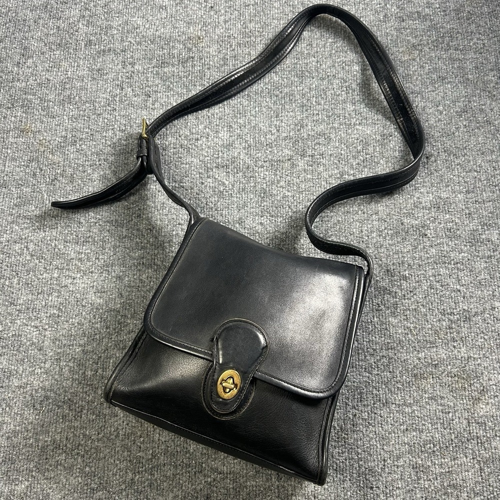 Vintage Coach Shelburne In Black